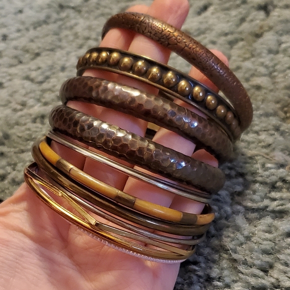 LOT of 13 Mixed Bangle Bracelets - Picture 2 of 9